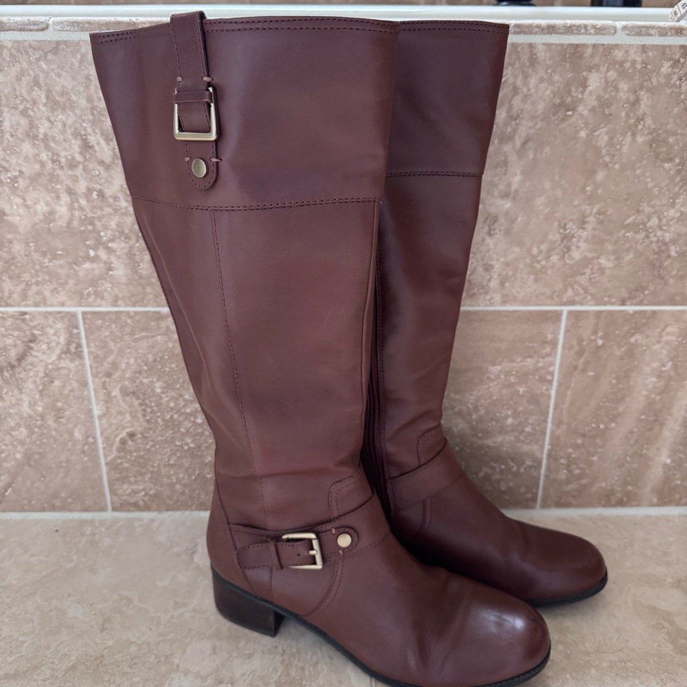 Bandolino Cranne Leather Boots